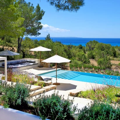 Can Calma Front Views