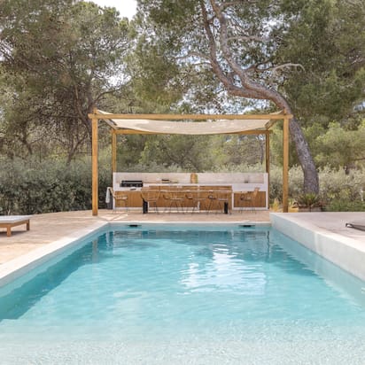 Can Torrent Pool Dining Area