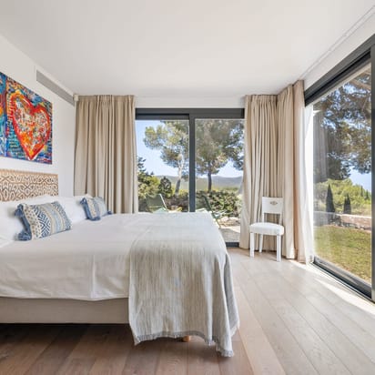 Canouch Double Bedroom Sea View