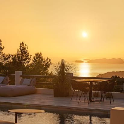 Can Sankisha Pool Sunset