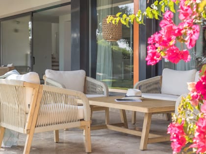 Canouch Exterior Seating Area