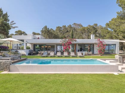 Canouch Front House Pool