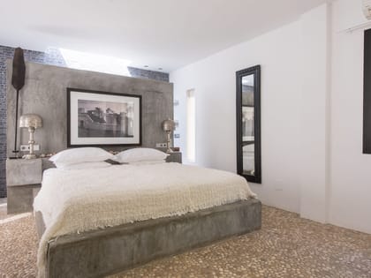 Can Yondal Bedroom