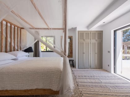 Can Yondal Double Bedroom Wardrobe