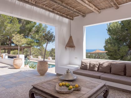 Can Yondal Exterior Lounche Pool View