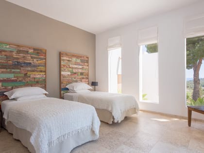 Can Yondal Twin Bedroom