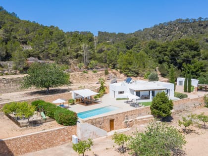 Can Tomas.areal Entire House