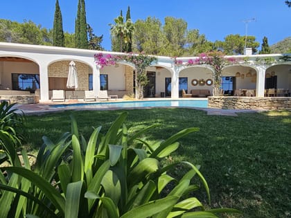 Villa Livina Pool Gardens