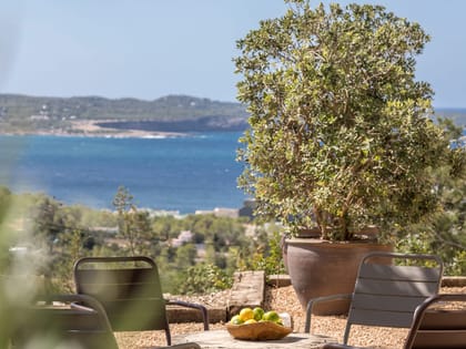 Can Haya Garden Corner Table Chairs