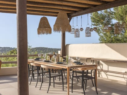 Can Sankisha Exterior Dining