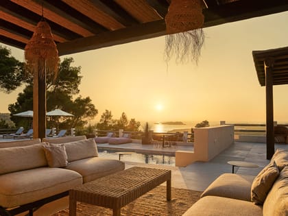 Can Sankisha Exterior Sofa Sunset
