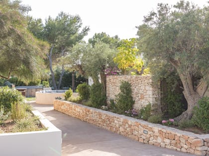 Can Sankisha Garden Path