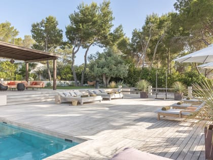 Can Sankisha Pool Area