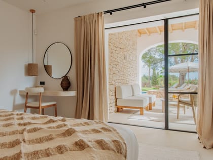 Can Livina Bedroom Seating Area View