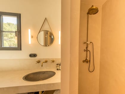 Villa Odiya Bathroom Corner