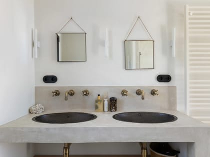 Villa Odiya Bathroom Double Sink