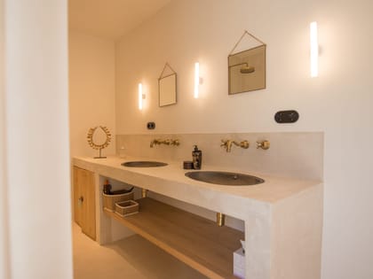 Villa Odiya Double Sink Counter
