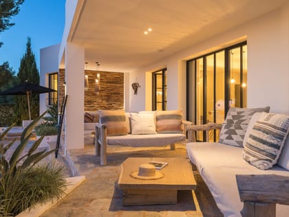 Villa Odiya Exterior Seating Area