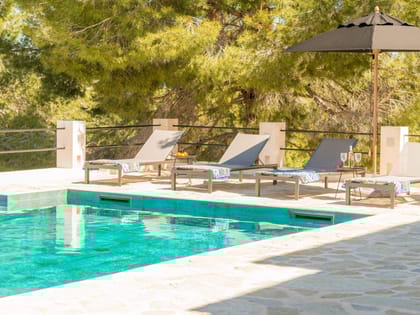 Villa Odiya Pool Sunbeds