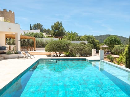 Villa Odiya Pool Surroundings