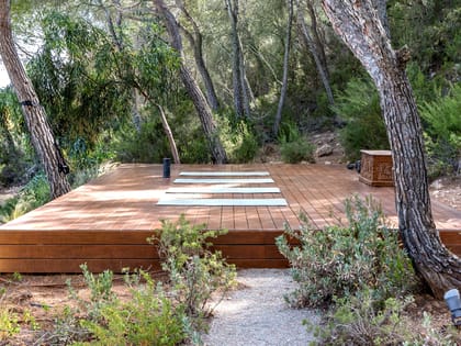 Can Dalt Yoga Deck 