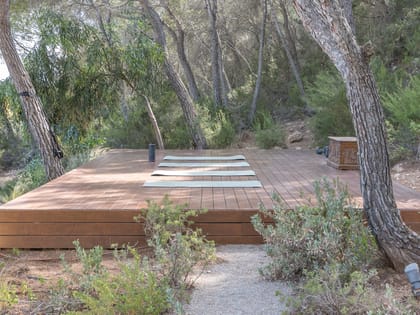 Can Dalt Yoga Deck