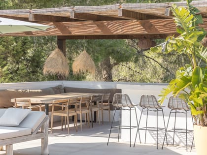 Can Drago Exterior Bar Area