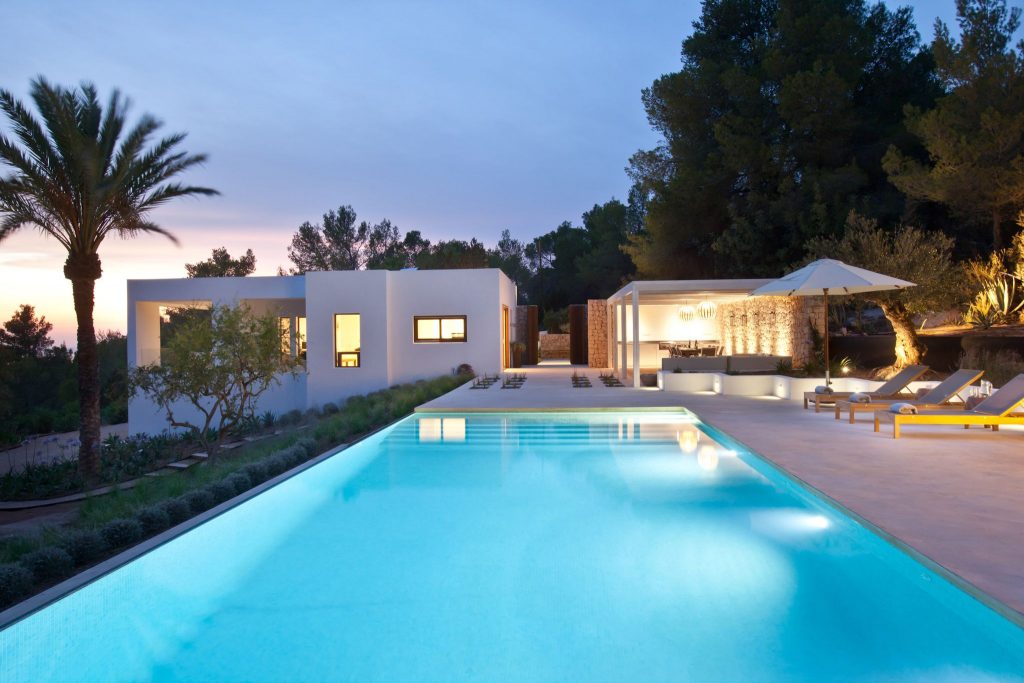 villas with heated pools