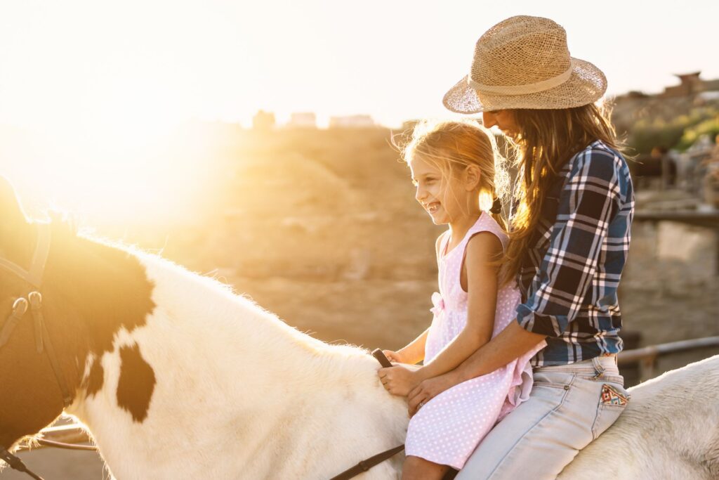 Family Experiences Hourse Riding