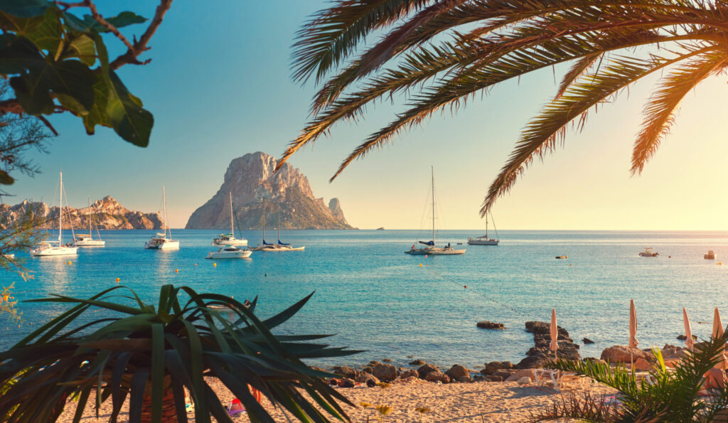 Es Vedra Cover Guide