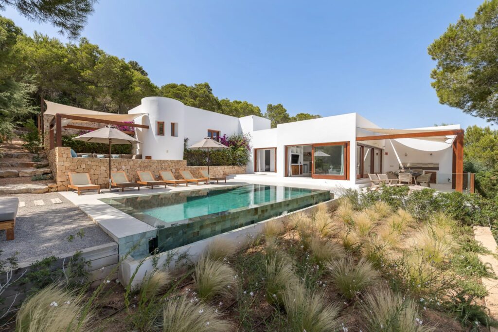 Can Dalt Pool Area Garden